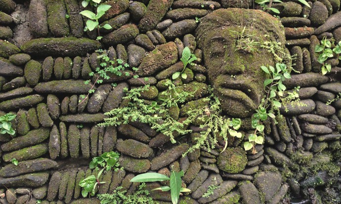 Face in the wall Ubud