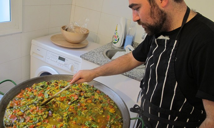 Sergio making paella